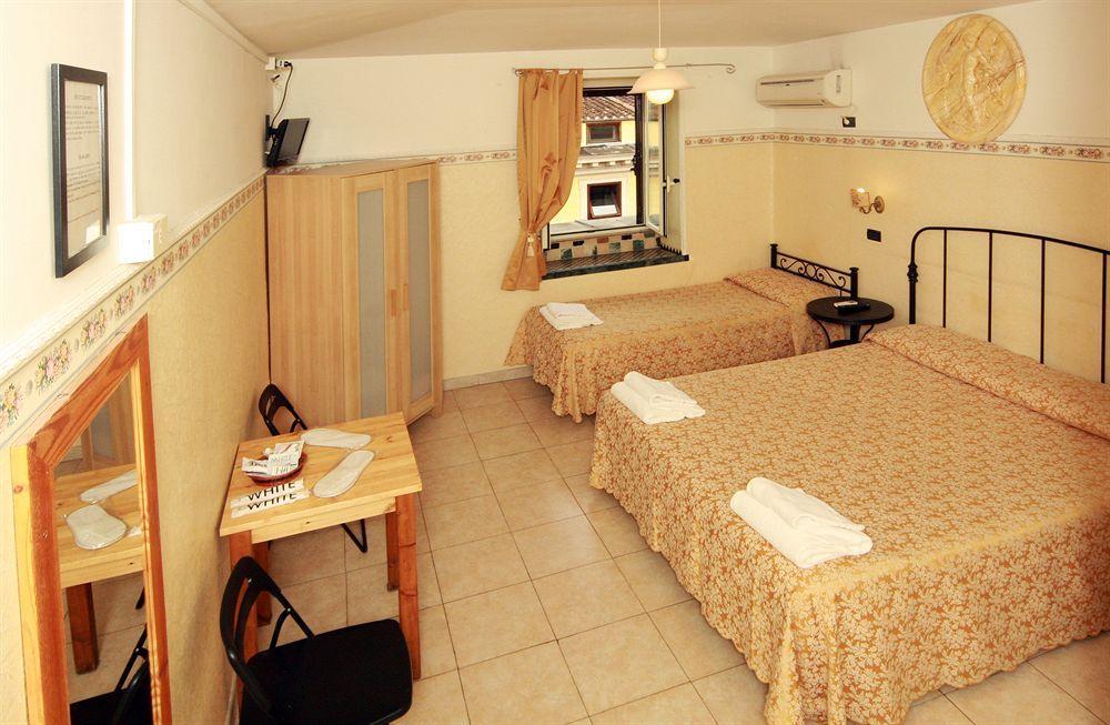 Lucia Hotell Rom